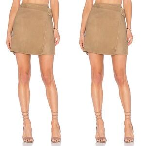 Vince Taupe Belted Suede Wrap Mini Skirt Womens Size 0 EUC